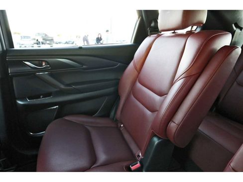 Used 2023 MAZDA CX-9 Carbon Edition image 9