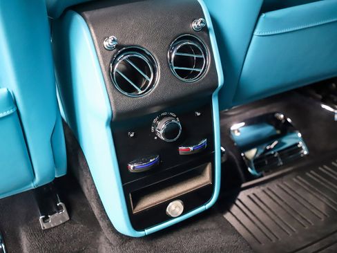 Used 2023 Rolls-Royce Cullinan AWD/4WD image 24