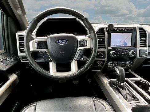 Used 2019 Ford F150 Lariat w/ Equipment Group 502A Luxury AWD/4WD image 11