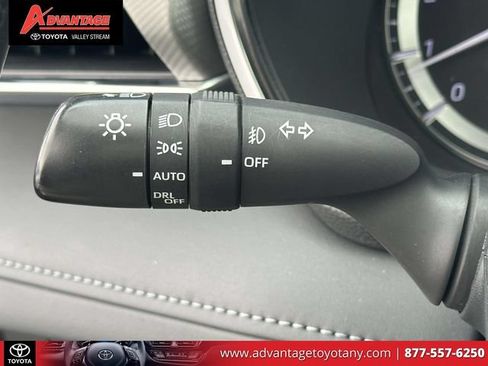 Used 2022 Toyota Highlander Platinum AWD/4WD image 30