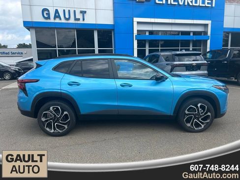 New 2025 Chevrolet Trax RS w/ Driver Confidence Package image 2