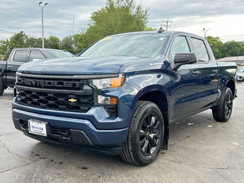 Used 2022 Chevrolet Silverado 1500 Custom AWD/4WD image 4