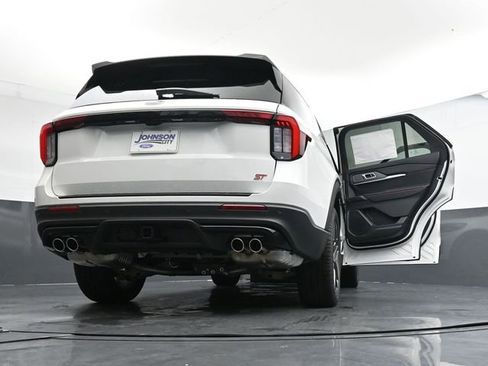 New 2026 Ford Explorer ST image 42