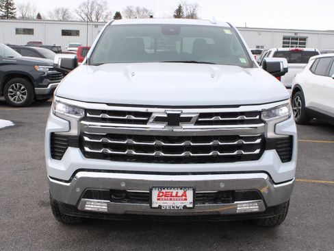 New 2026 Chevrolet Silverado 1500 LTZ w/ LTZ Premium Package AWD/4WD image 2