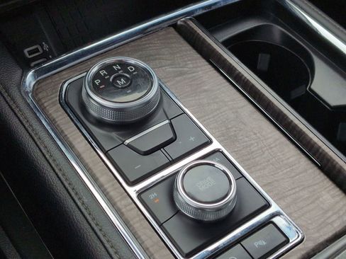 Used 2019 Ford Expedition Limited w/ Equipment Group 302A image 39