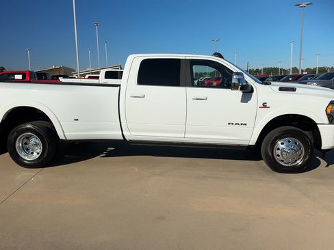 Used 2024 RAM 3500 Limited image 8