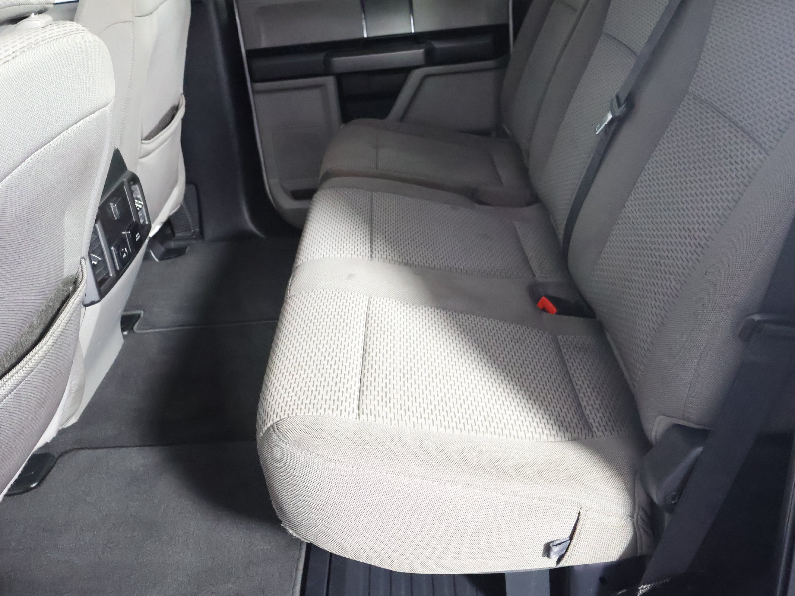 Used 2020 Ford F250 XLT w/ XLT Premium Package AWD/4WD image 43