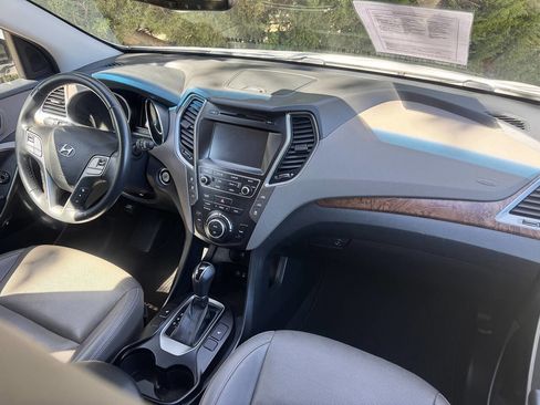 Used 2017 Hyundai Santa Fe SE w/ SE Premium Package 02 image 9