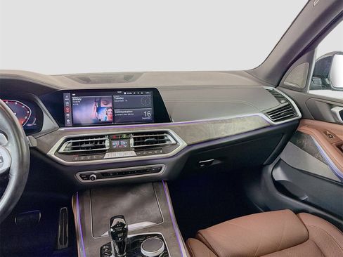 Used 2023 BMW X5 M50i w/ Climate Comfort Package image 27