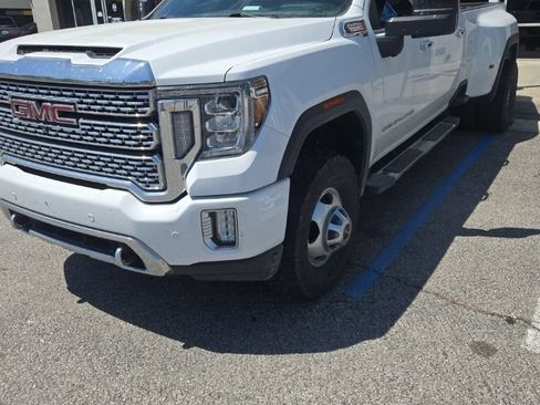 Used 2022 GMC Sierra 3500 Denali w/ Denali Ultimate Package AWD/4WD image 1