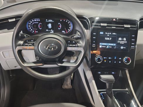 Certified 2024 Hyundai Tucson SE FWD image 23