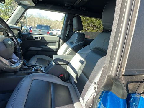 Used 2023 Ford Bronco Black Diamond image 17