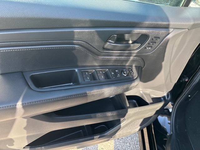 Used 2025 Honda Odyssey Sport-L image 11