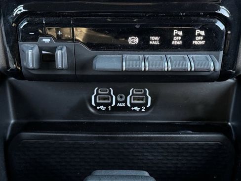 Used 2021 RAM 2500 Laramie w/ Night Edition image 21