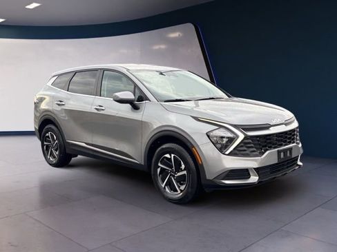 Certified 2023 Kia Sportage LX image 7