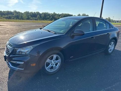 Used 2015 Chevrolet Cruze LT w/ Sun And Sound Package FWD image 1