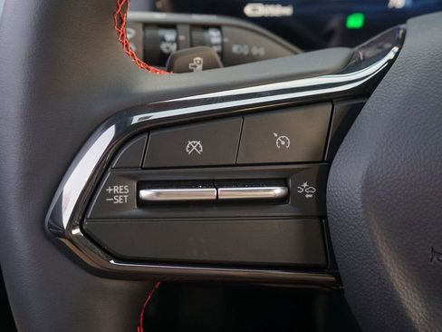 New 2026 Chevrolet Equinox EV RS image 17