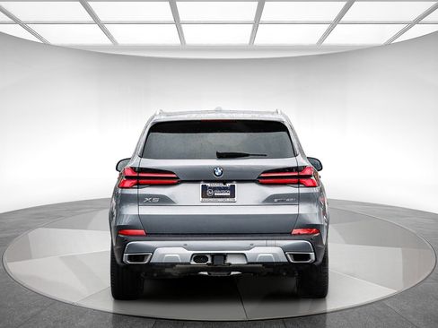 Used 2025 BMW X5 sDrive40i image 3