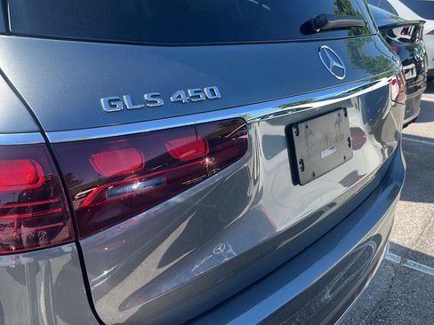 Used 2025 Mercedes-Benz GLS 450 4MATIC w/ AMG Line Exterior image 8