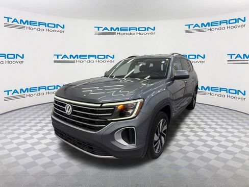 Used 2024 Volkswagen Atlas SE image 1