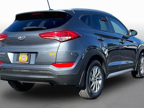 Used 2017 Hyundai Tucson SE w/ SE Popular Package 02 FWD image 2