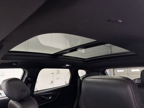 Certified 2025 Chevrolet Blazer RS w/ Enhanced Convenience Package image 23