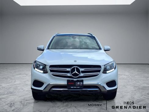 Used 2019 Mercedes-Benz GLC 300 4MATIC image 3