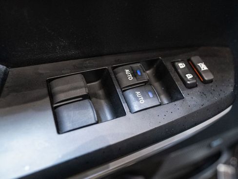 Used 2019 Toyota Tundra Platinum image 22