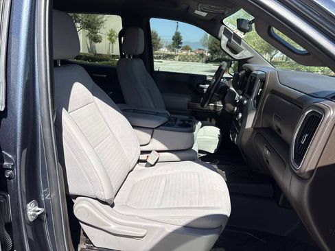 Used 2019 Chevrolet Silverado 1500 LT Trail Boss image 18