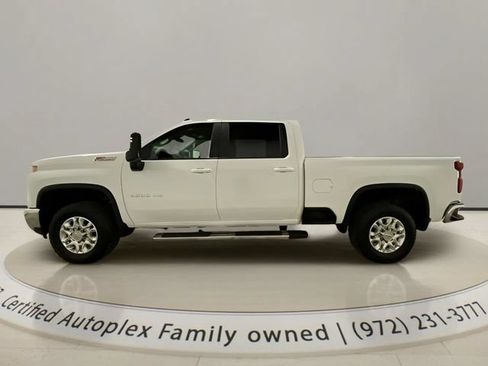 Used 2025 Chevrolet Silverado 2500 LT AWD/4WD image 2