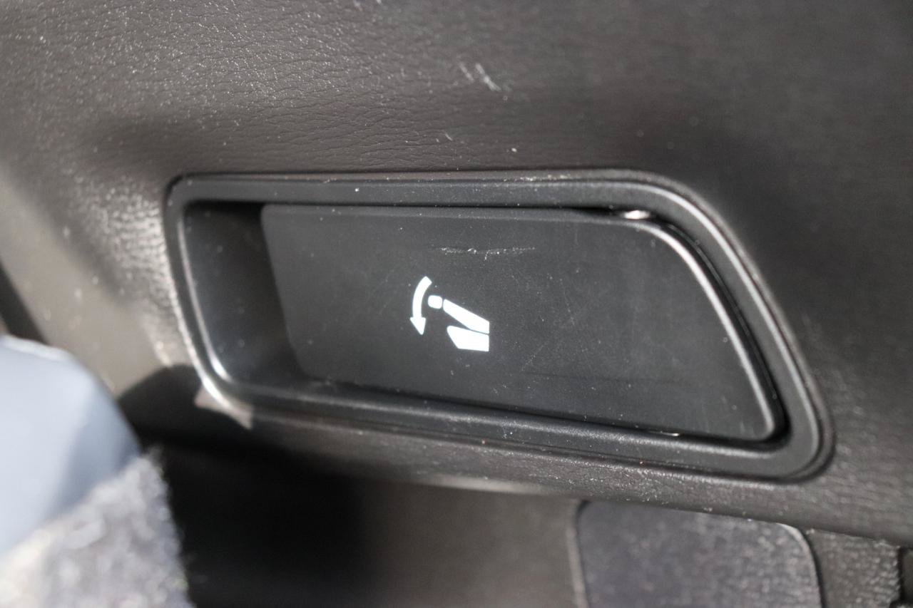 Used 2024 Mitsubishi Outlander AWD image 59
