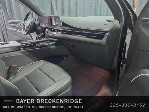 Used 2023 Cadillac Escalade ESV Sport AWD/4WD image 15