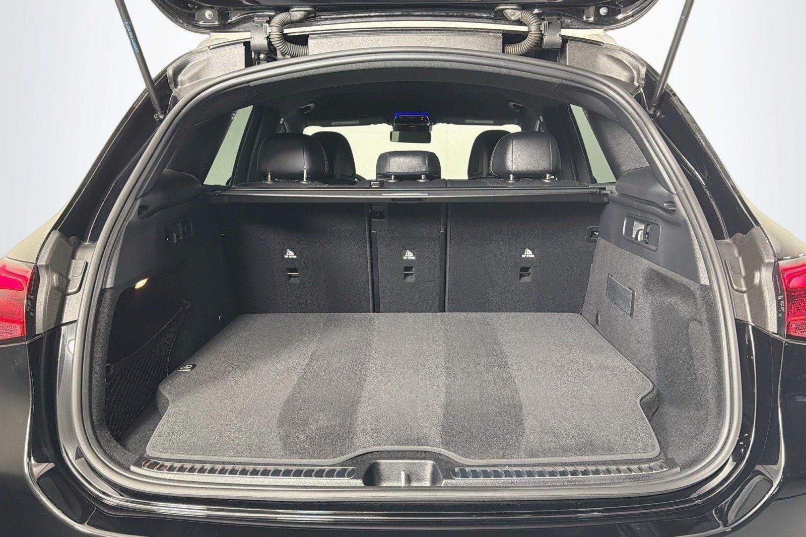 Certified 2025 Mercedes-Benz GLC 350e 4MATIC image 23