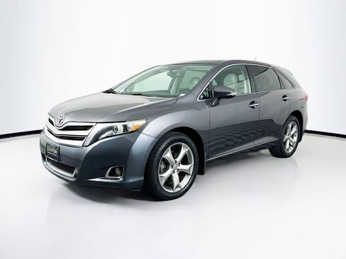 Used 2013 Toyota Venza Limited image 3