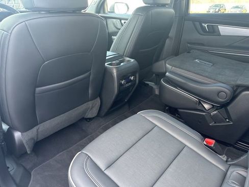 Used 2025 Buick Enclave Preferred image 51