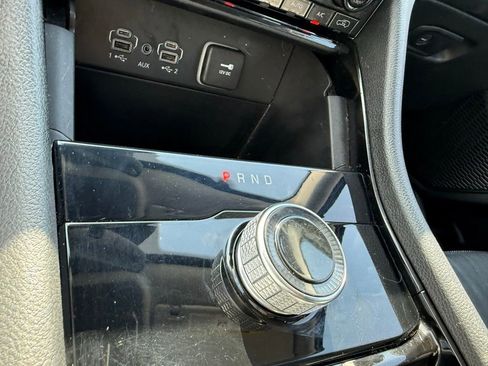 Used 2023 Jeep Grand Cherokee Limited RWD image 22