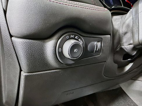Used 2022 Dodge Durango R/T RWD image 10