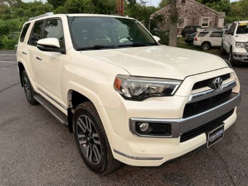 Used 2016 Toyota 4Runner Limited AWD/4WD image 3
