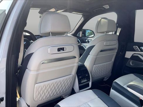 Used 2024 BMW X7 M60i w/ Executive Package AWD/4WD image 22