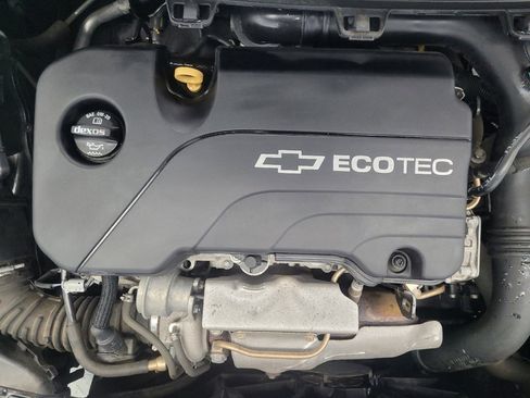 Used 2018 Chevrolet Cruze LS image 30