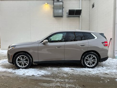 Certified 2025 BMW X3 xDrive30i w/ Premium Package image 5