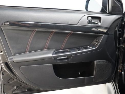 Used 2017 Mitsubishi Lancer ES image 18