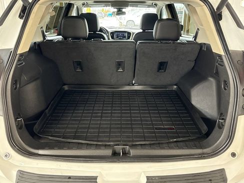Used 2023 GMC Terrain Denali w/ Denali Premium Package AWD/4WD image 22