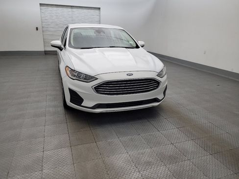 Used 2019 Ford Fusion SE FWD image 14