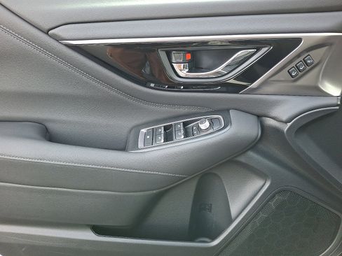 Certified 2025 Subaru Outback Limited XT image 12