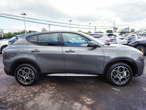 Used 2024 Alfa Romeo Tonale Ti AWD/4WD image 7