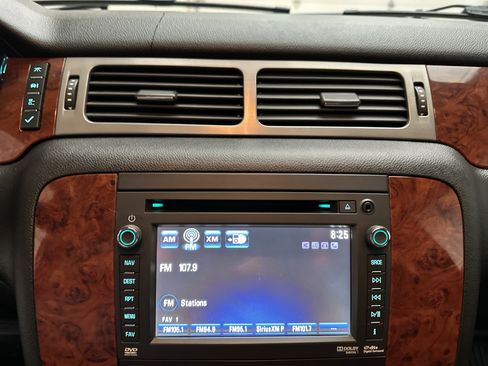 Used 2012 Chevrolet Tahoe LTZ image 38