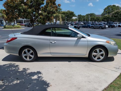 Used 2004 Toyota Solara SE FWD image 11