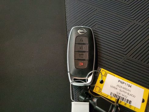 Used 2025 Nissan Versa SV image 27