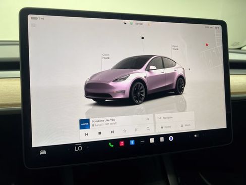 Used 2025 Tesla Model Y Long Range AWD/4WD image 17